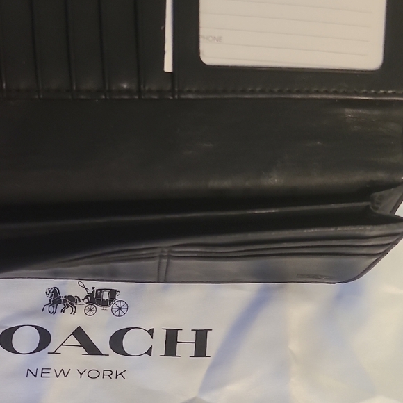Coach Black Leather Women's Wallet - Picture 4 of 8
